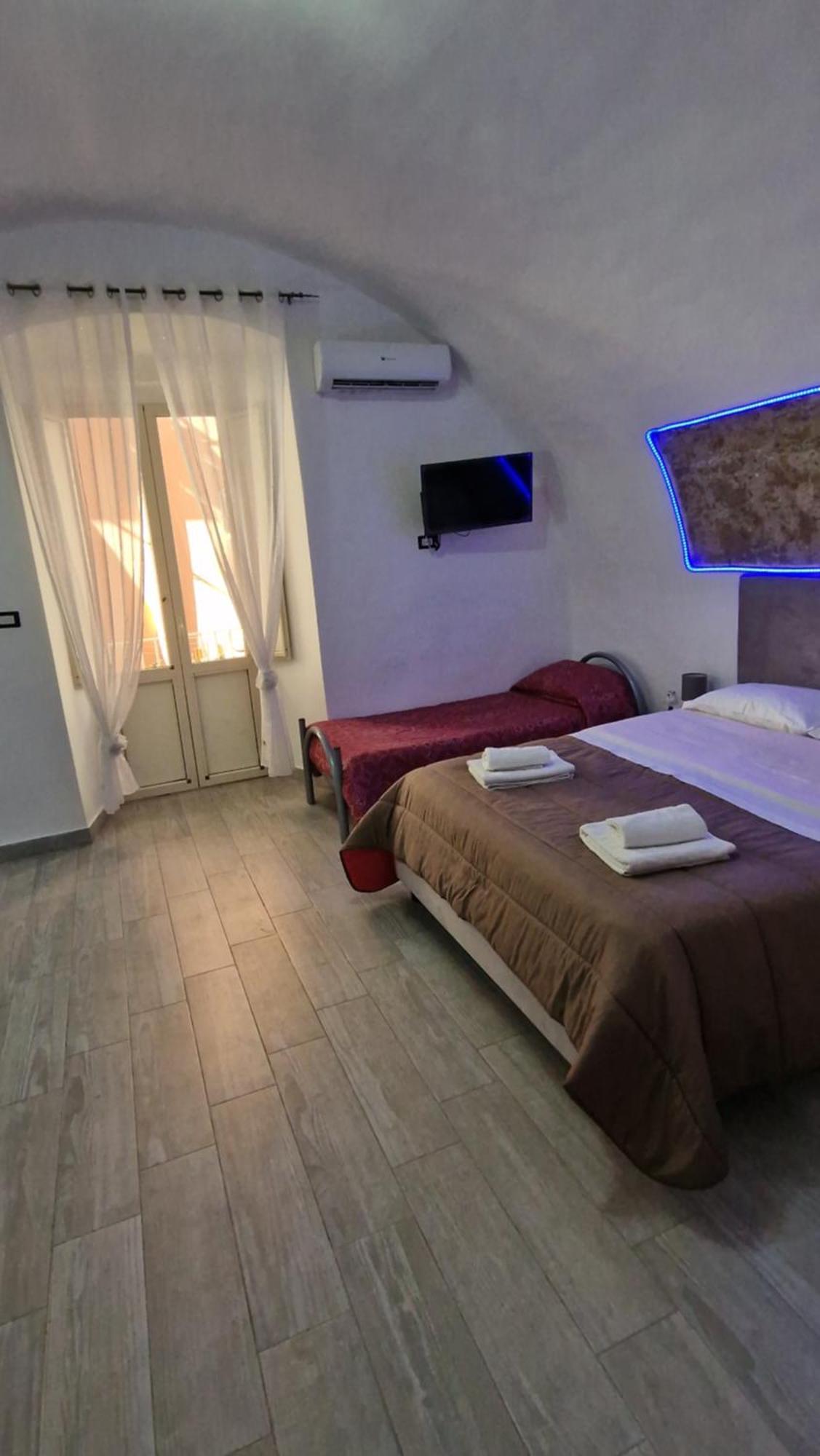 Appartamento Intero Casa Vacanze Espo Naples Exterior photo