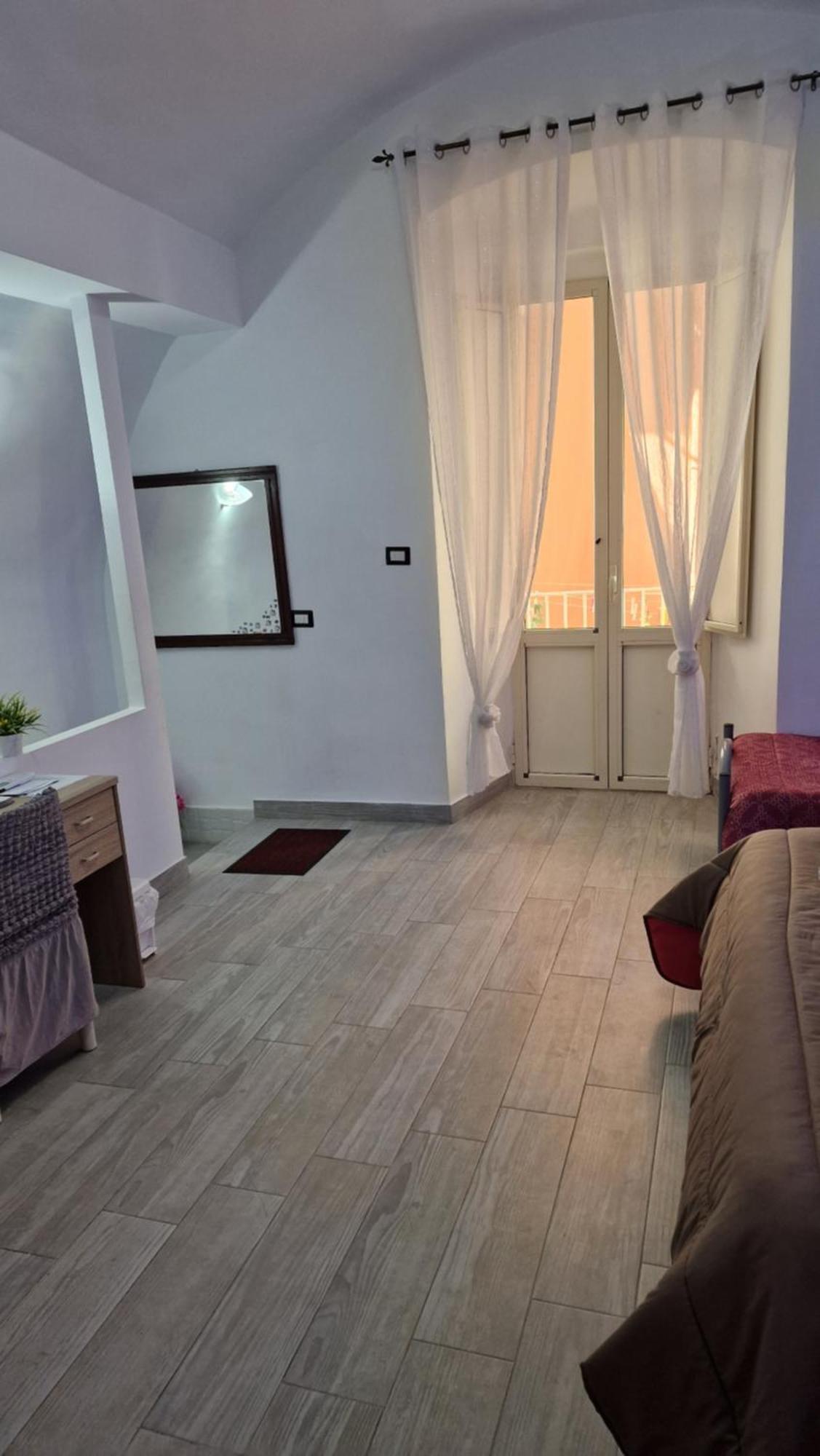 Appartamento Intero Casa Vacanze Espo Naples Exterior photo